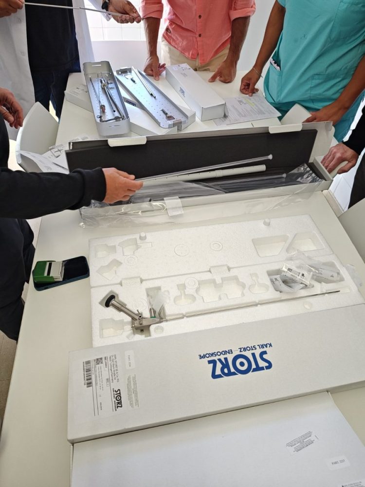 Moderno Equipo de Urología