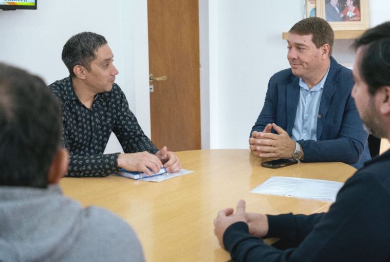 BISS SE REUNIÓ CON LA COMISIÓN VECINAL DEL BARRIO LUIS VERNET PARA DIALOGAR SOBRE LA GESTIÓN BARRIAL Y PROYECTAR NUEVAS MEJORAS