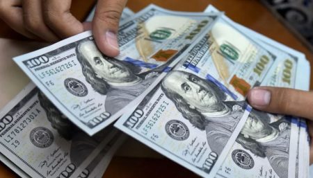 El dólar blue encadenó cuatro jornadas sin caídas - cuál es el piso que se resiste a perforar