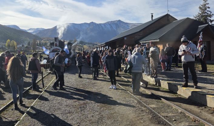 La Trochita celebró el 80° aniversario de su llegada a Esquel