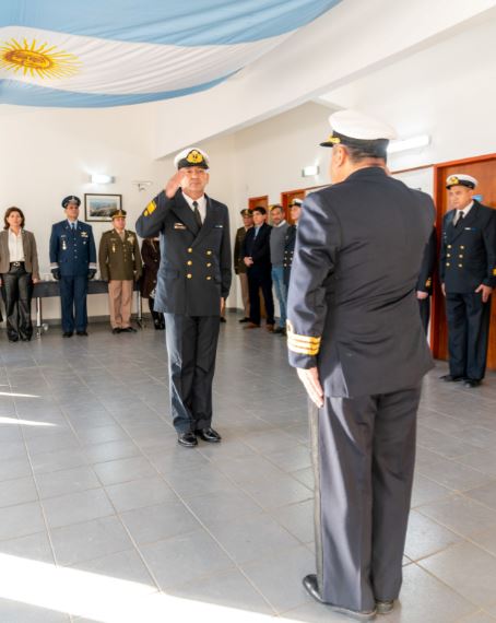 Othar acompañó el acto por el 211 Aniversario de la Armada Argentina