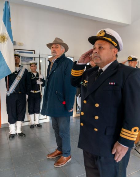 Othar acompañó el acto por el Aniversario de la Armada Argentina