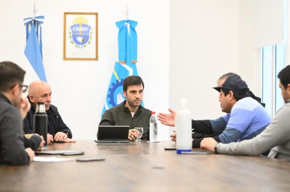 Reactivación pesquera - Gobernador de Chubut llevará el reclamo a Nación