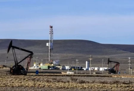 San Antonio subastará equipos petroleros ante baja de actividad en el Golfo San Jorge