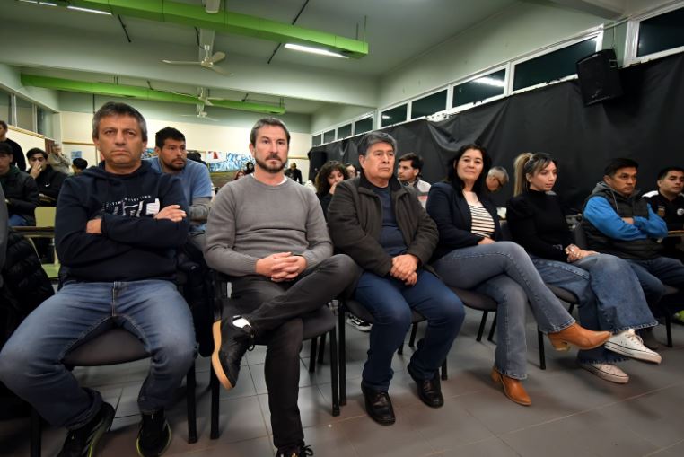 Trelew lanzó Curso Provincial de Árbitros de Fútbol con respaldo de AFA