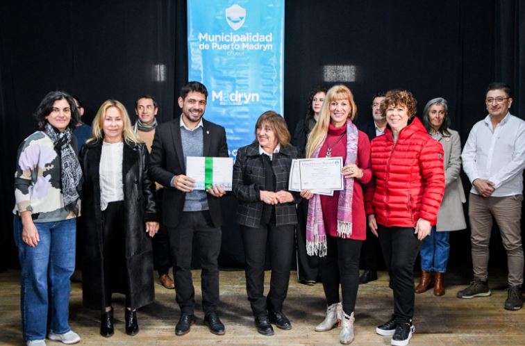 Viceintendente de Puerto Madryn encabezó la proclamación de nuevas autoridades de distintas asociaciones vecinales