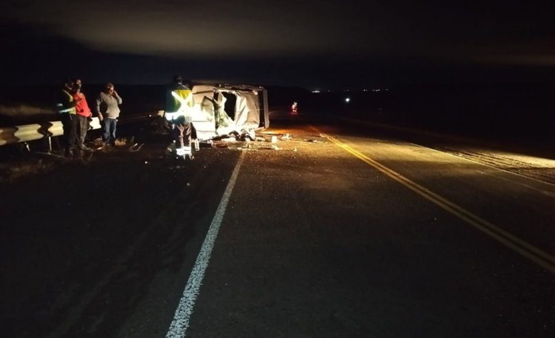 Accidente en Ruta 3: camioneta volcó y dejó un herido leve en Trelew