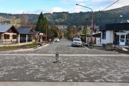 Esquel completó el adoquinado del Pasaje Pacheco en el barrio Malvinas