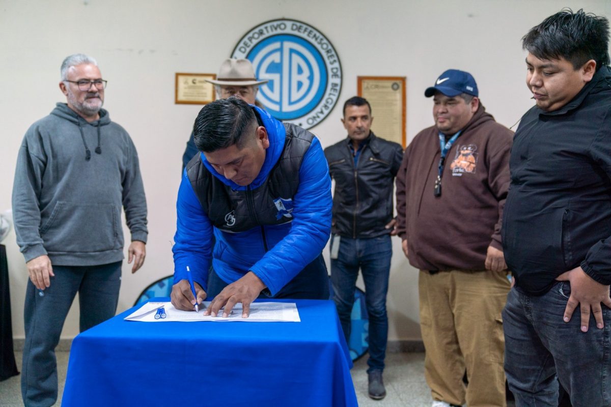 Apoyo al fútbol barrial en Comodoro