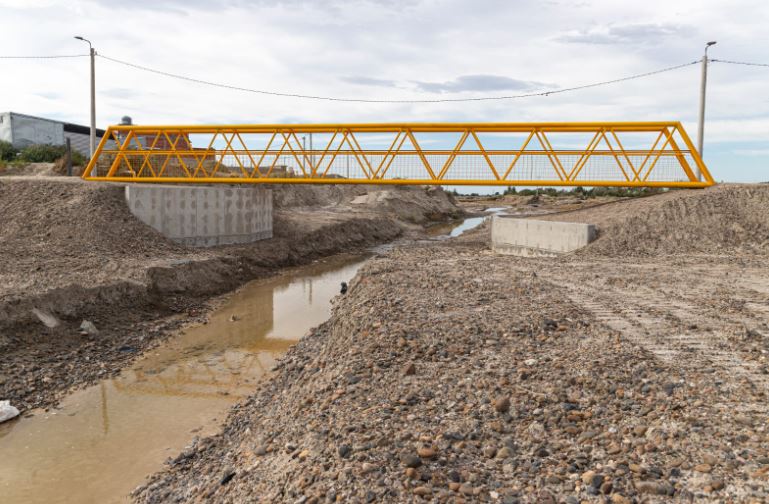 Barrio La Cantera - la construcción del puente como una respuesta definitiva que asegura a los vecinos la conectividad
