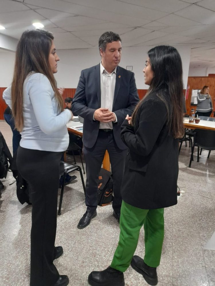 Encuentro en Gaiman por Servicios de Protección de Derechos