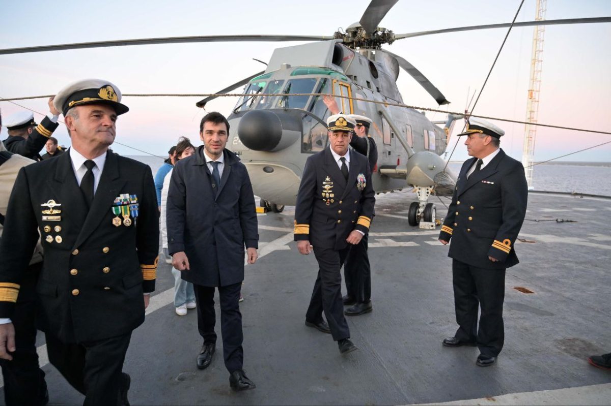 Almirante Irízar