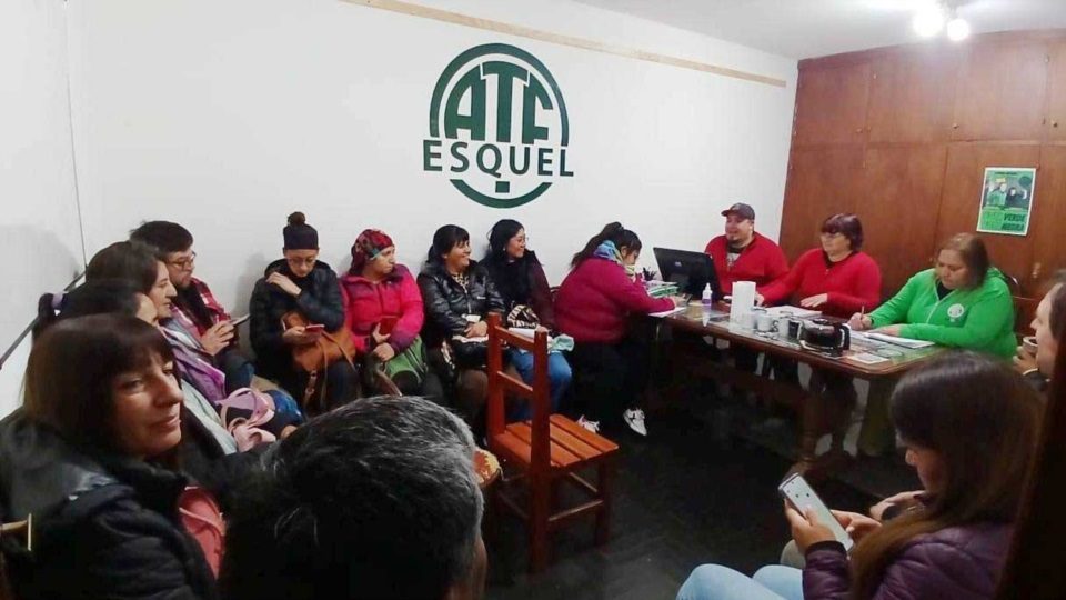 Educación de Esquel se reunieron con ATE