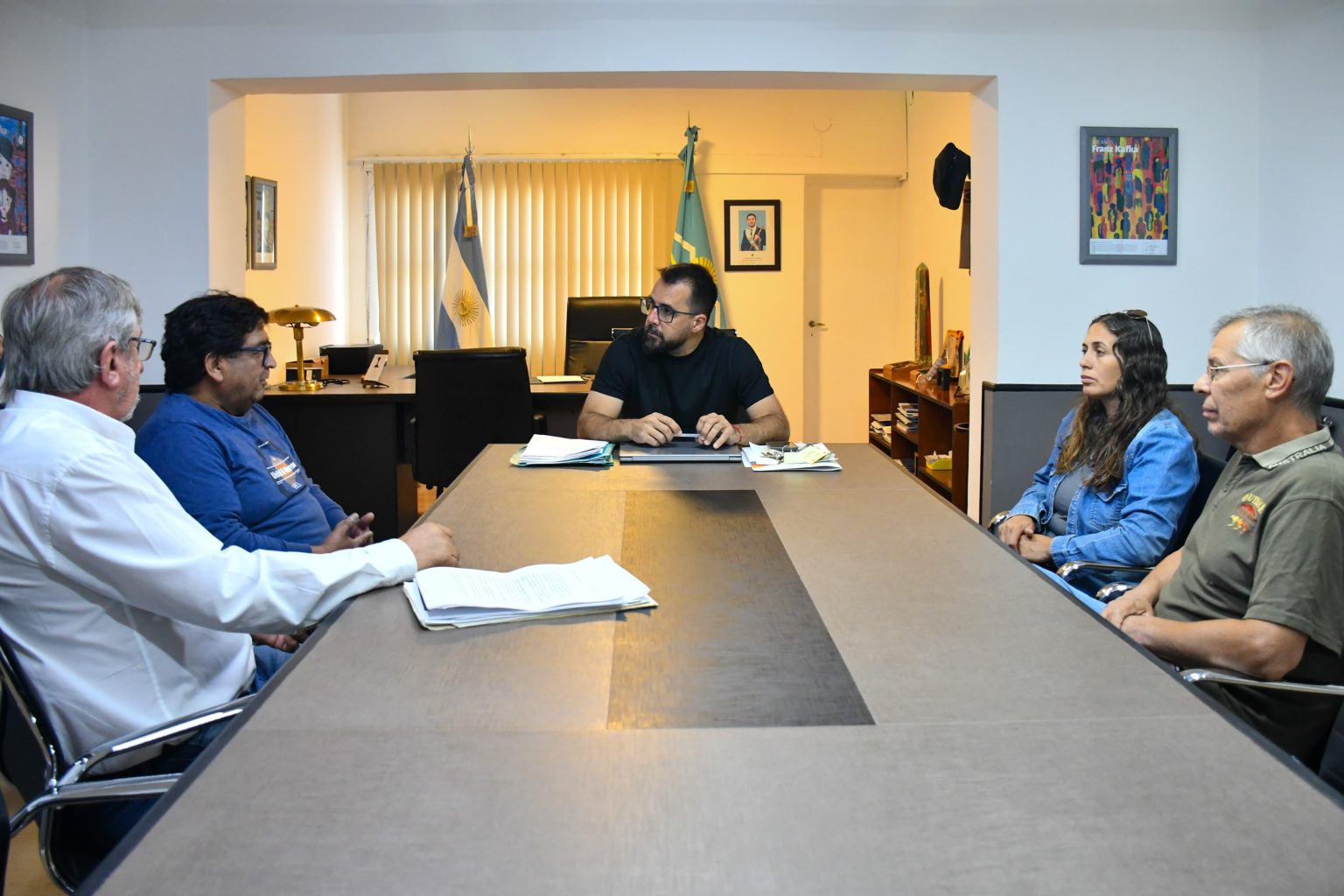 El Municipio de Esquel lanza beneficios impositivos para taxis y remises