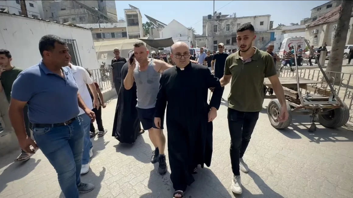 ataque a la iglesia católica de Gaza