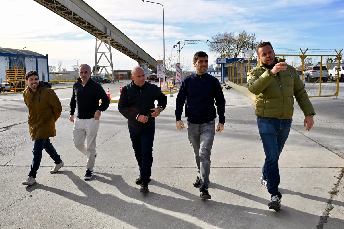 Nacho Torres refuerza los puertos de Chubut: escáner, monitoreo y control antidroga