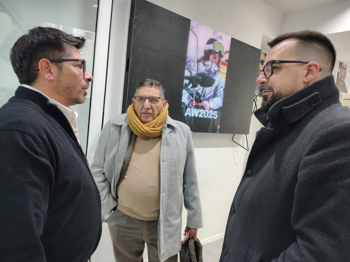 https://cholilaonline.ar/2025/07/esquel-el-municipio-y-loteria-del-chubut-entregaron-insumos-a-escuelas-y-sedes-barriales.html