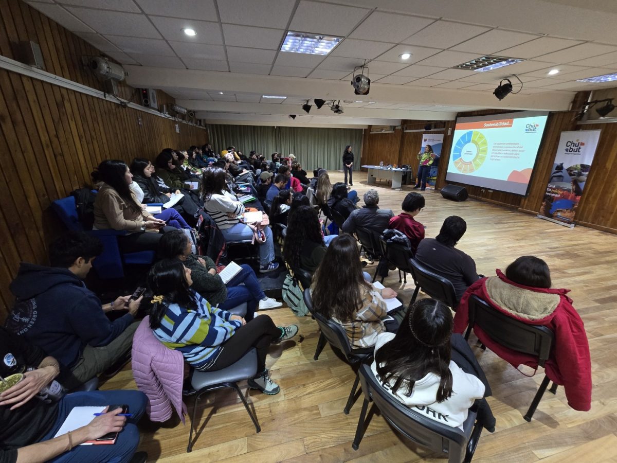 Taller de Anfitrión Turístico en Esquel fortalece el turismo local 