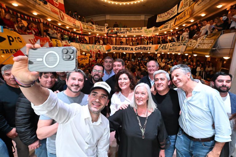 Ignacio Torres lanzó el frente Despierta Chubut