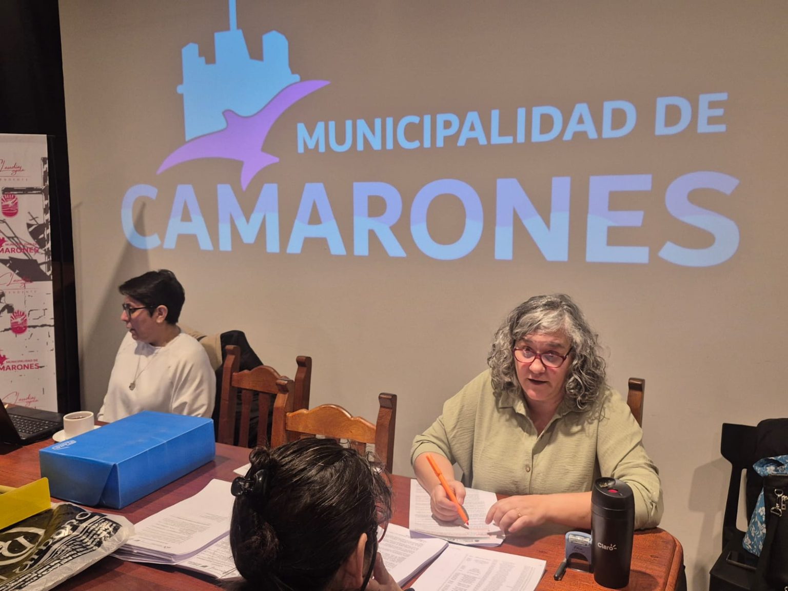 IPV atiende adjudicatarios en Camarones