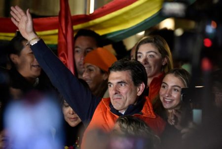 En Bolivia, el ganador de la primera vuelta promete Capitalismo para todos