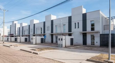 Gobierno pasó la motosierra y eliminó 15 programas de vivienda
