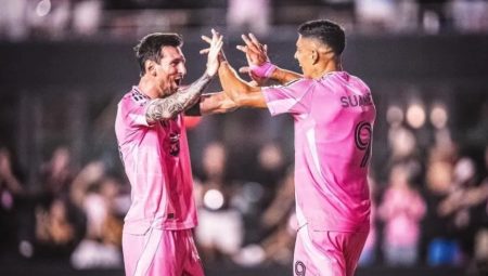 Luis Suárez declaró que le gustaría retirarse con Lionel Messi