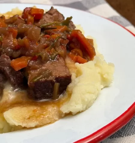 Tentate con esta rica tapa de asado a la cacerola