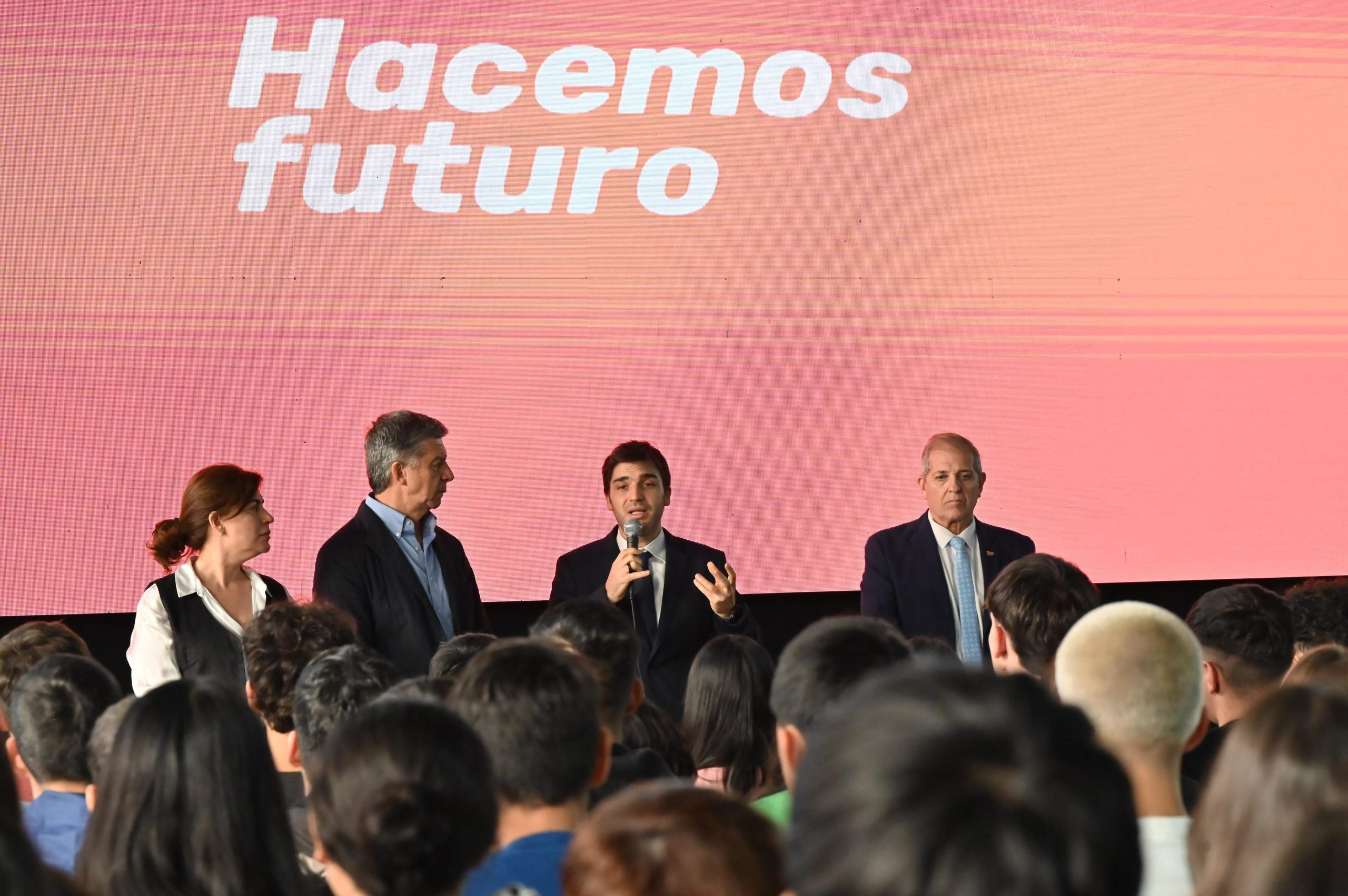Nacho Torres: “El 50% de los chicos de 3° grado no sabía leer ni escribir, hoy más del 80% de 1° ya lee y escribe”