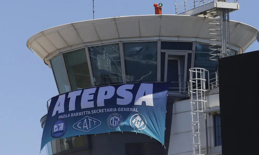 Venció la conciliación de los controladores aéreos y se anticipan paros en febrero