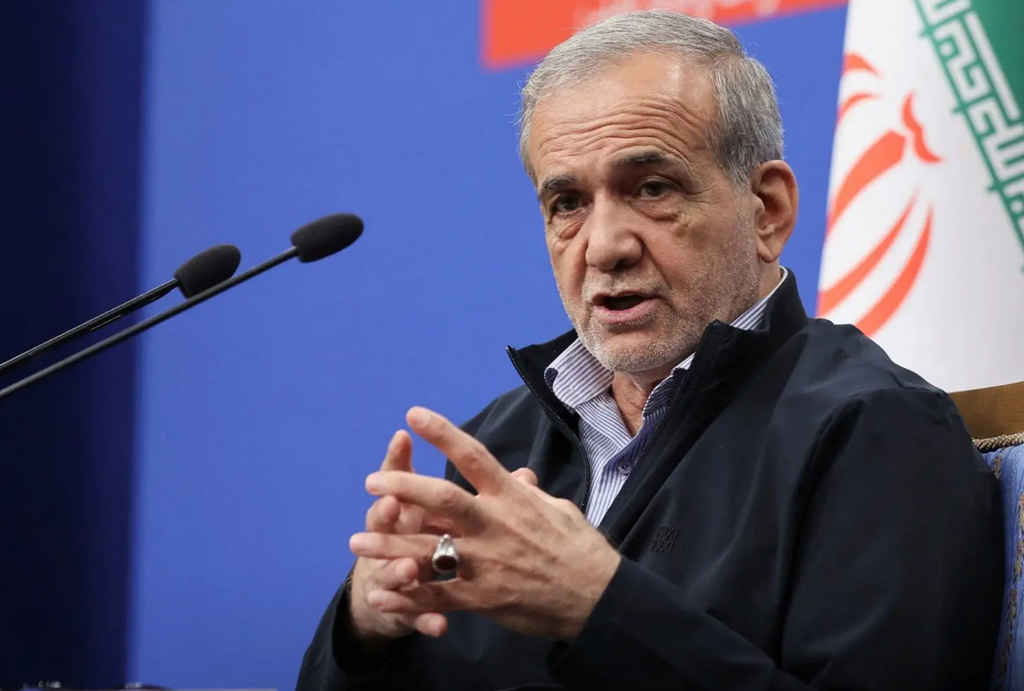 “Aplastaremos al enemigo”: Irán jura venganza y activa un liderazgo de emergencia tras la muerte de Jamenei