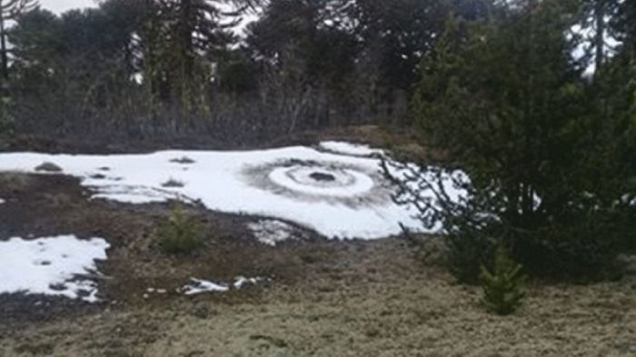 ¿Ovnis en Neuquén?: hallan extraños dibujos en la nieve