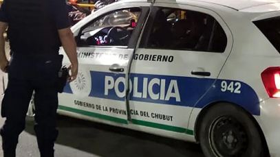 El hombre fue detenido y alojado en la dependencia policial 