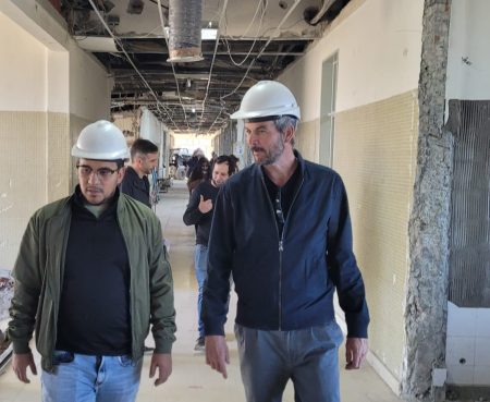 Comodoro Rivadavia: el Gobierno supervisó los avances en las obras de la Escuela de Biología Marina junto a padres de alumnos