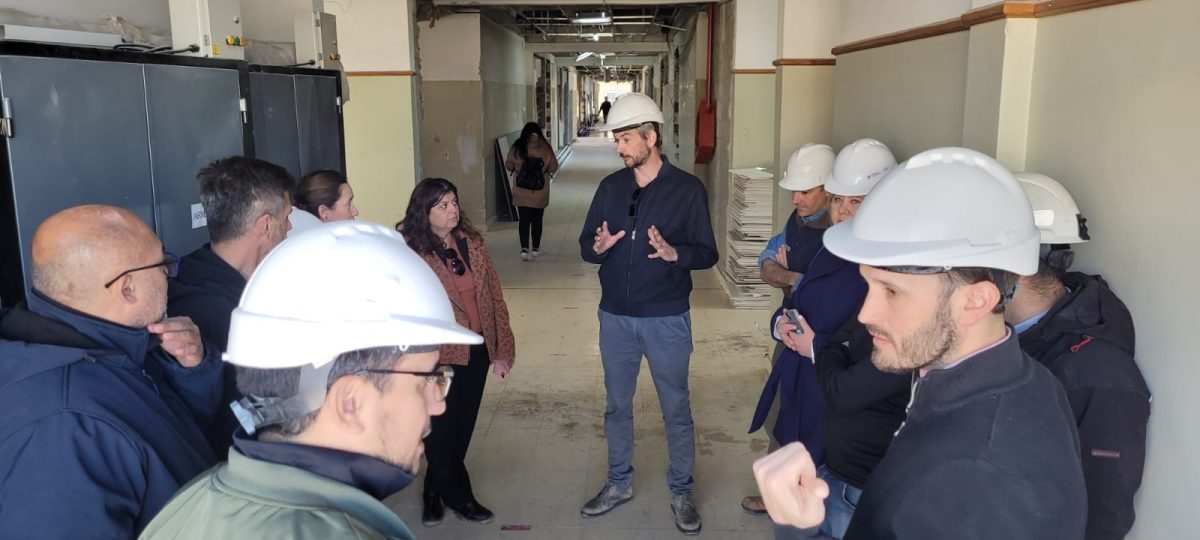 Comodoro Rivadavia: el Gobierno supervisó los avances en las obras de la Escuela de Biología Marina junto a padres de alumnos
