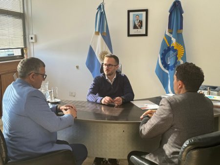 “Apostamos a mejorar las oportunidades de formación, impulsando el crecimiento y la profesionalización del Estado”, dijo el ministro de Gobierno, Victoriano Eraso Parodi.