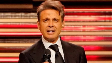 Luis Miguel Cierra su Tour Mundial en Argentina