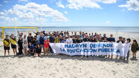 Juegos Universitarios de Playa tuvieron su apertura oficial este viernes en Puerto Madryn