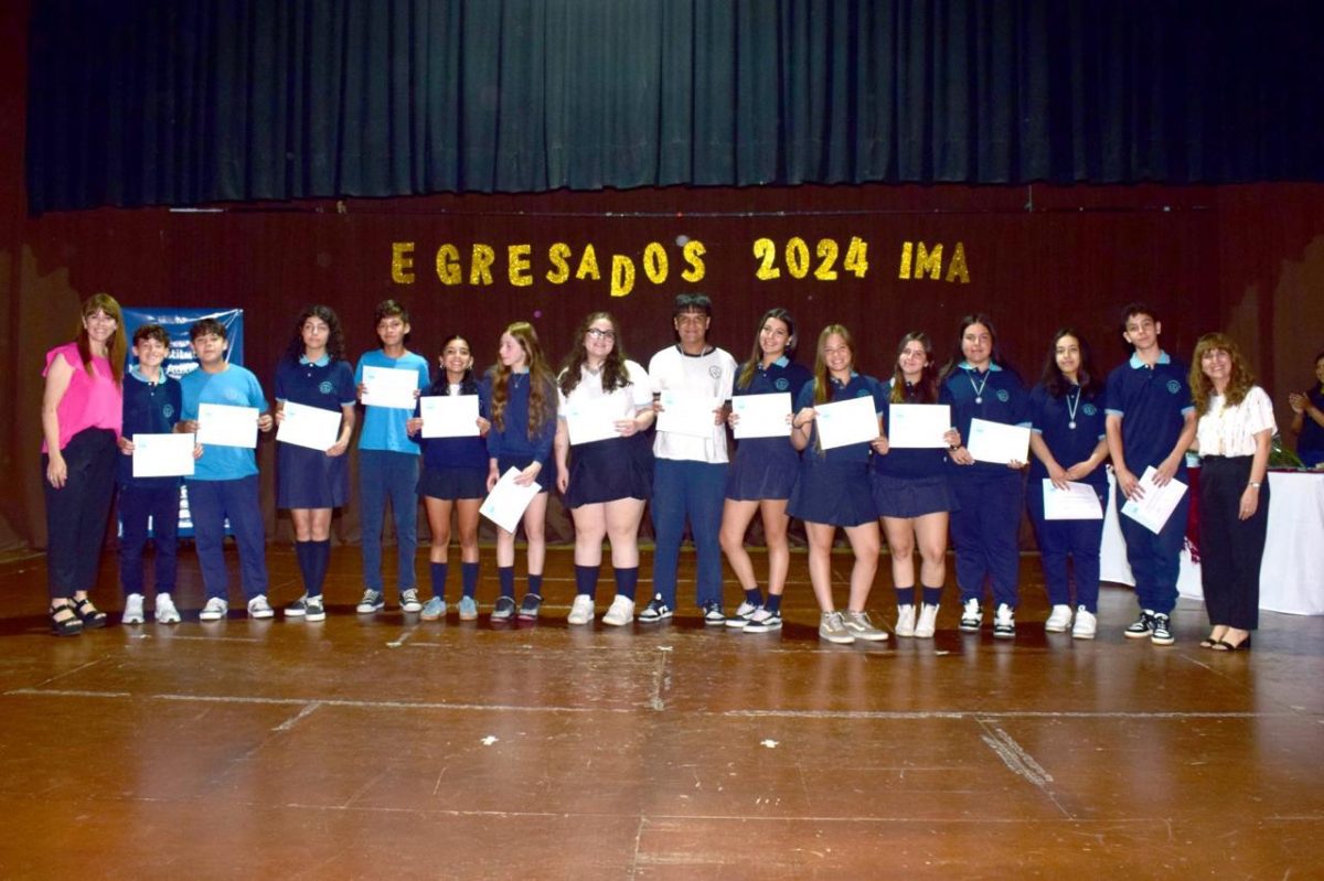 Egresados Instituto María Auxiliadora