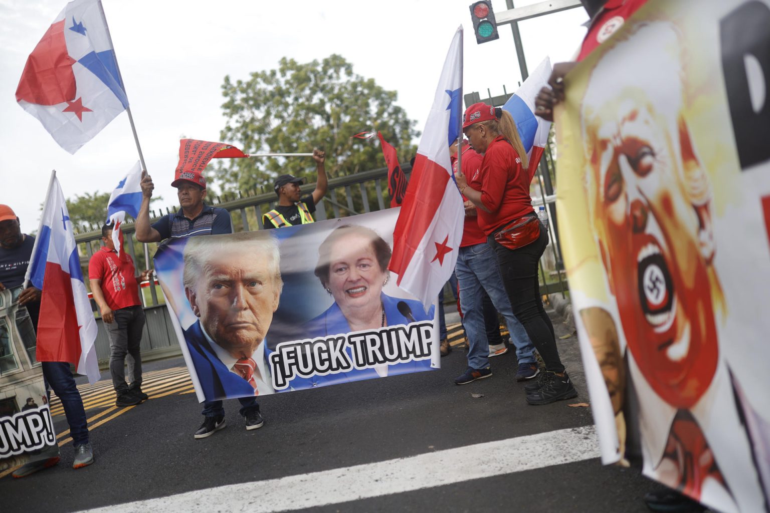 Panameños protestan contra Trump