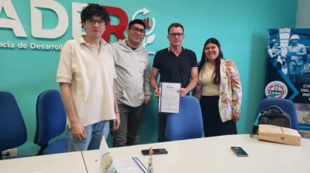 Estudiantes presentan proyecto sobre análisis de suelos