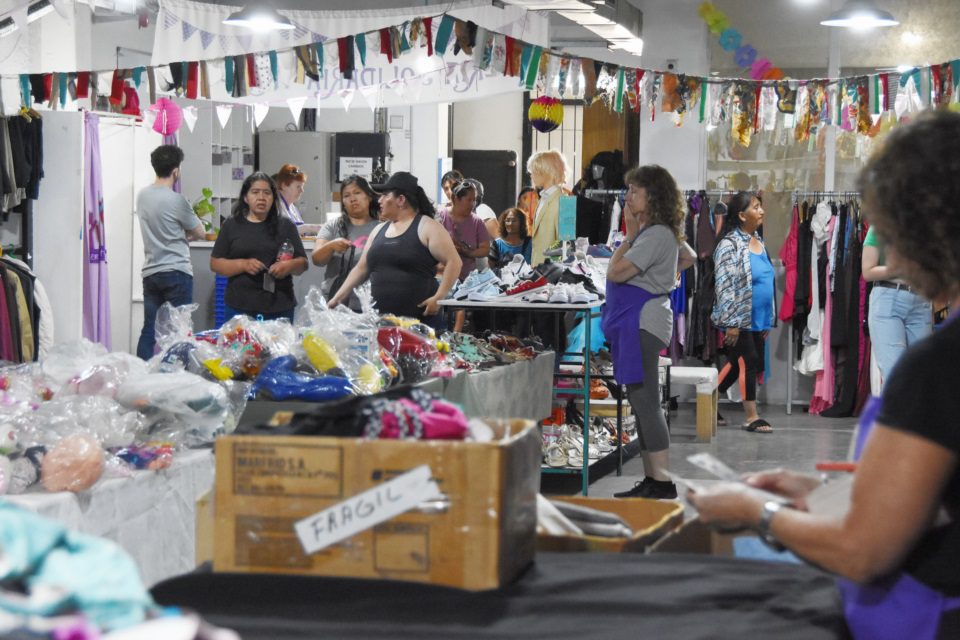 Feria Solidaria navideña en Trelew