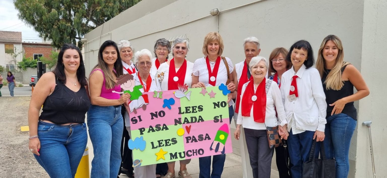 Reconocimiento a Abuelas Lee Cuentos