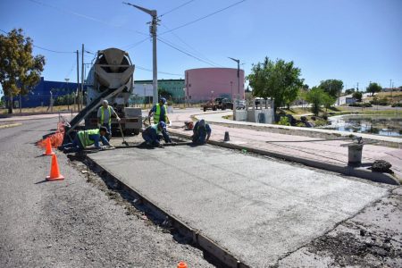 Trelew ejecuta reparación de la rotonda