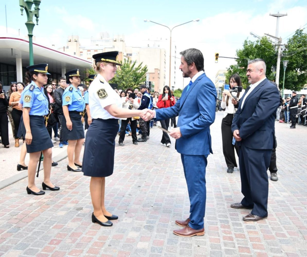 intendente saluda en el 67º aniversario de la Policía del Chubut