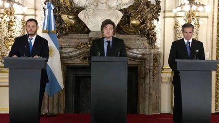 Javier Milei presentó el Plan Nuclear y afirmó: "Pretendemos ser pioneros en el mundo"