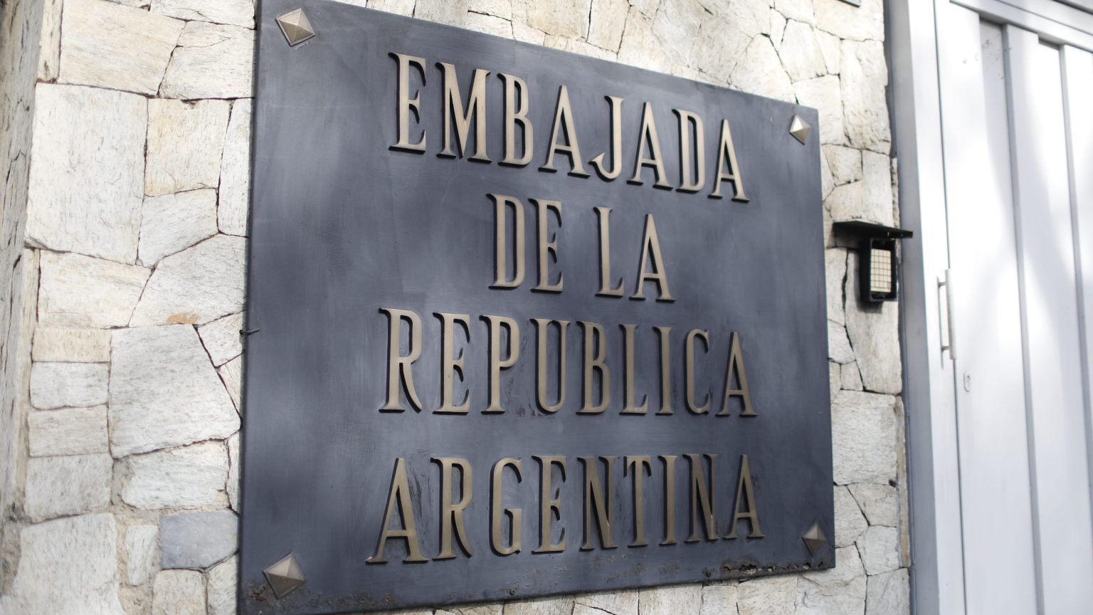 Asedio embajada argentina en Venezuela