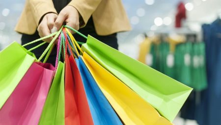 Noche de comercios y Feria Navideña