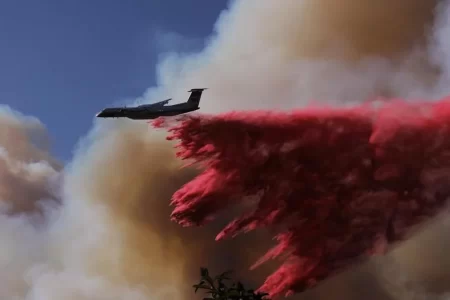 Incendio forestal en California