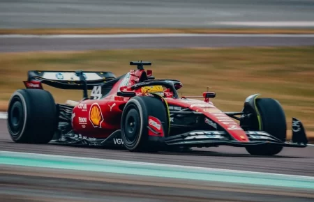 Hamilton probando Ferrari en Fiorano